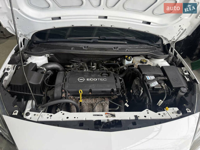 Белый Опель Астра, объемом двигателя 1.6 л и пробегом 198 тыс. км за 7500 $, фото 34 на Automoto.ua