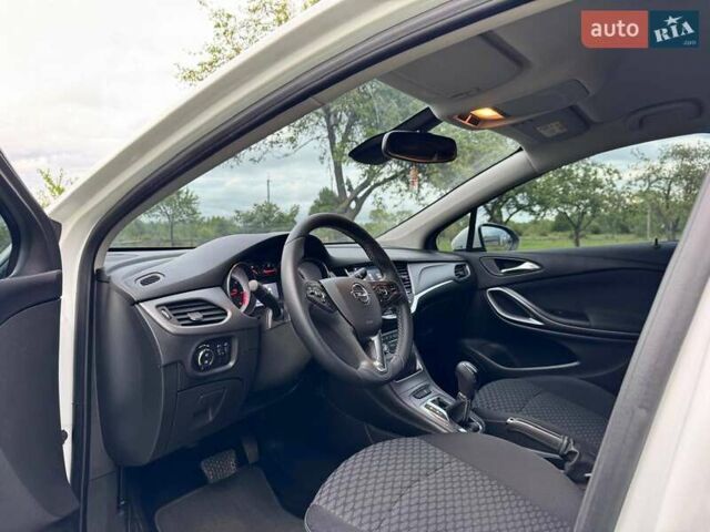 Белый Опель Астра, объемом двигателя 1.6 л и пробегом 161 тыс. км за 11200 $, фото 20 на Automoto.ua
