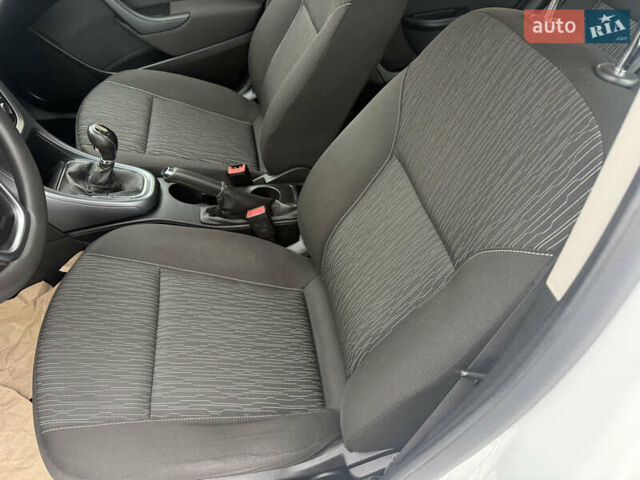 Белый Опель Астра, объемом двигателя 1.6 л и пробегом 198 тыс. км за 7500 $, фото 32 на Automoto.ua