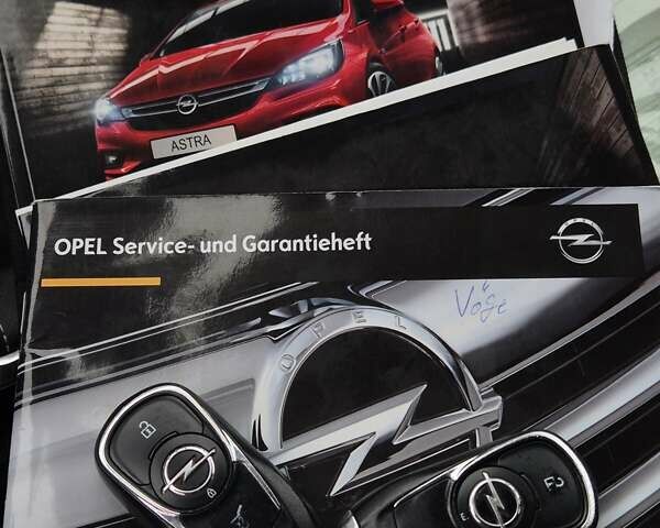 Білий Опель Астра, об'ємом двигуна 1.6 л та пробігом 182 тис. км за 12799 $, фото 55 на Automoto.ua