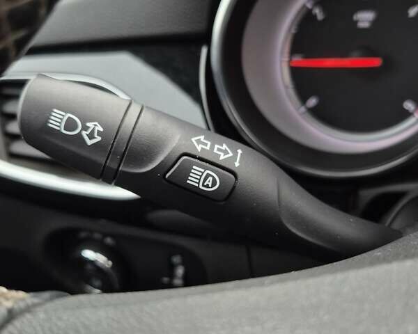 Білий Опель Астра, об'ємом двигуна 1.6 л та пробігом 182 тис. км за 12799 $, фото 35 на Automoto.ua