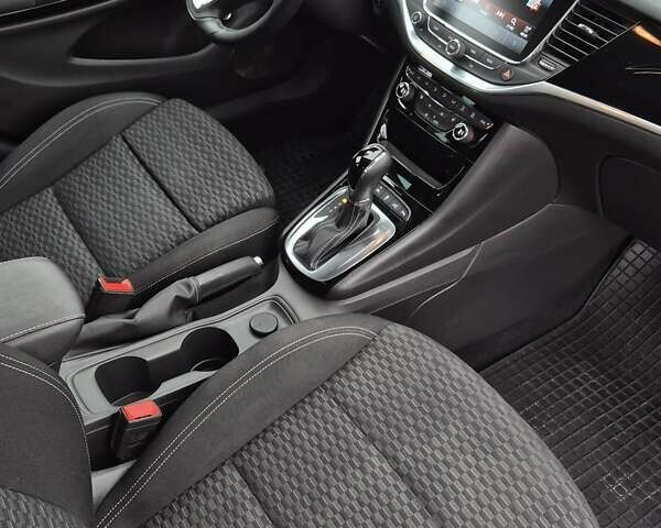 Білий Опель Астра, об'ємом двигуна 1.6 л та пробігом 182 тис. км за 12799 $, фото 26 на Automoto.ua