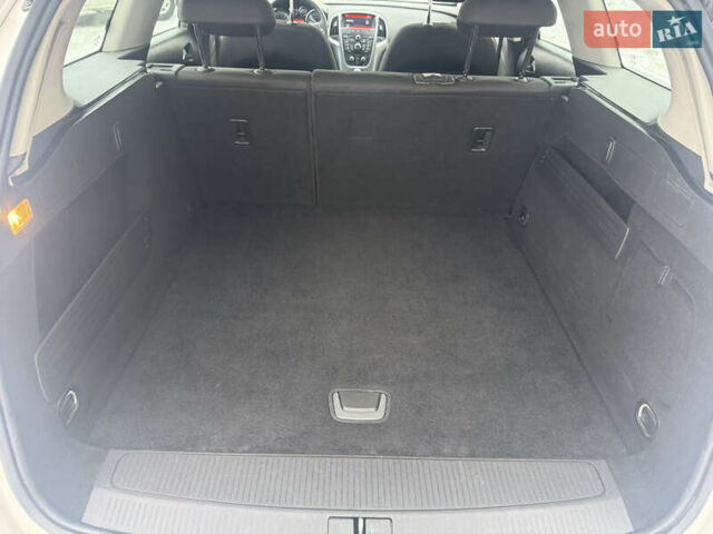 Белый Опель Астра, объемом двигателя 1.6 л и пробегом 198 тыс. км за 7500 $, фото 26 на Automoto.ua