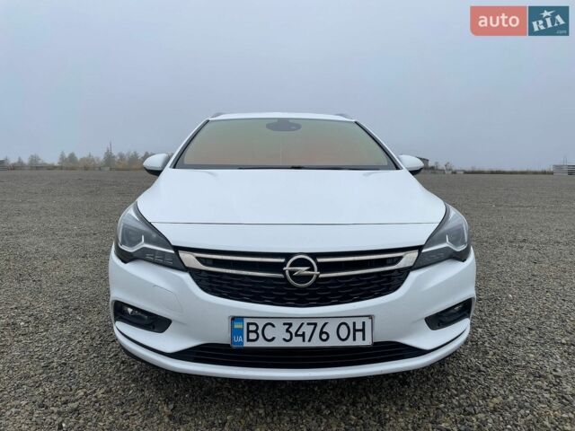 Белый Опель Астра, объемом двигателя 1.6 л и пробегом 290 тыс. км за 8700 $, фото 3 на Automoto.ua