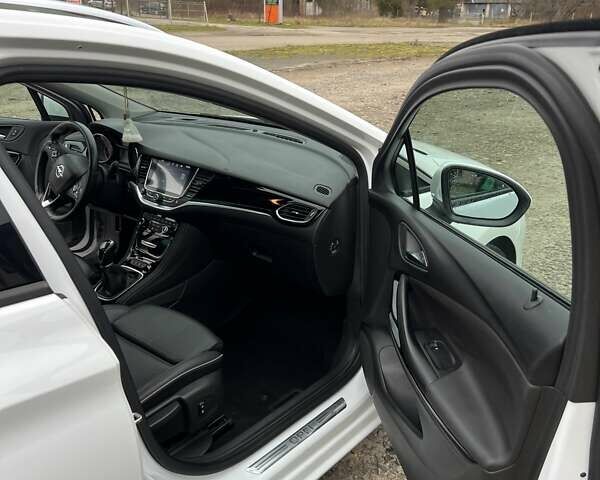 Белый Опель Астра, объемом двигателя 1.6 л и пробегом 224 тыс. км за 11400 $, фото 25 на Automoto.ua