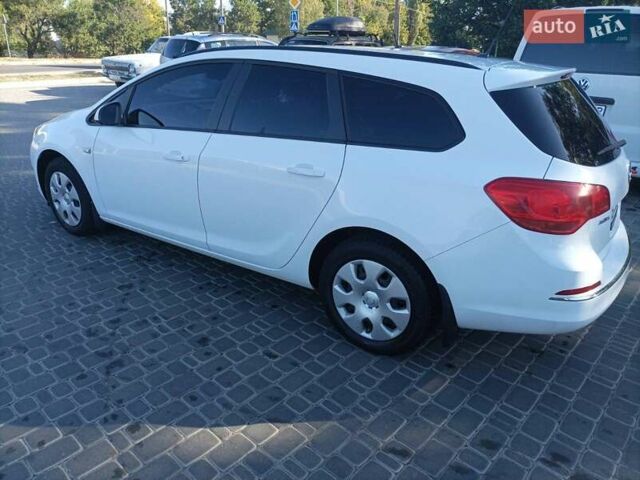 Білий Опель Астра, об'ємом двигуна 1.36 л та пробігом 77 тис. км за 8700 $, фото 3 на Automoto.ua