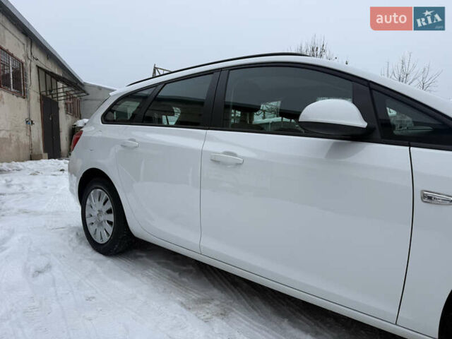 Белый Опель Астра, объемом двигателя 1.6 л и пробегом 198 тыс. км за 7500 $, фото 17 на Automoto.ua