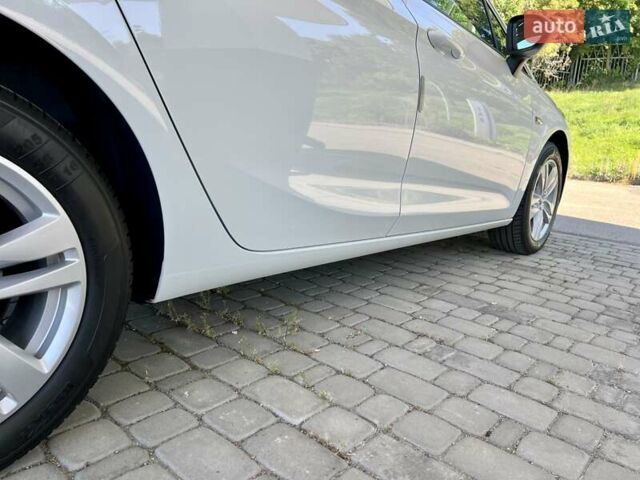 Белый Опель Астра, объемом двигателя 1.6 л и пробегом 196 тыс. км за 11250 $, фото 21 на Automoto.ua