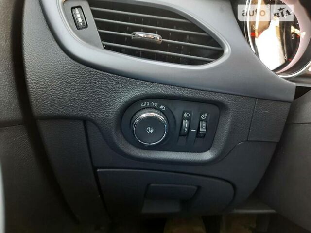 Белый Опель Астра, объемом двигателя 1.6 л и пробегом 253 тыс. км за 9290 $, фото 15 на Automoto.ua