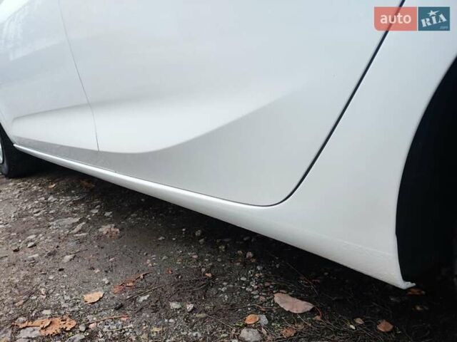 Белый Опель Астра, объемом двигателя 1.6 л и пробегом 184 тыс. км за 9700 $, фото 23 на Automoto.ua