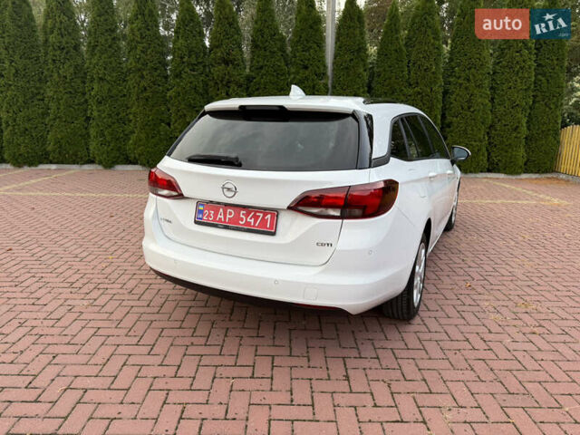 Белый Опель Астра, объемом двигателя 1.6 л и пробегом 227 тыс. км за 9500 $, фото 17 на Automoto.ua