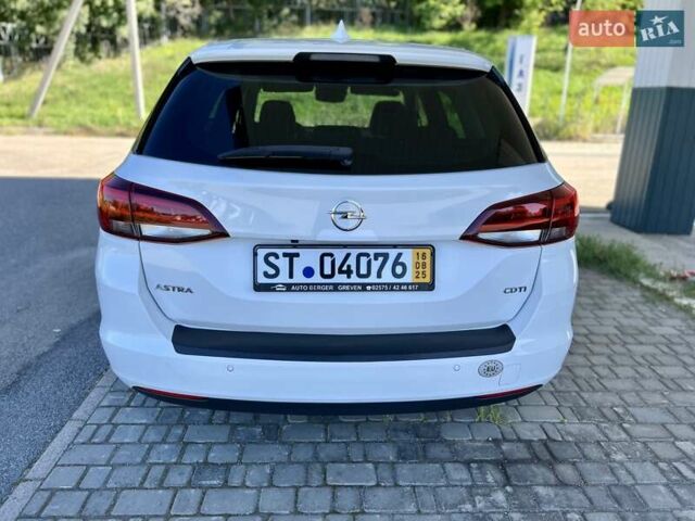 Белый Опель Астра, объемом двигателя 1.6 л и пробегом 196 тыс. км за 11250 $, фото 8 на Automoto.ua