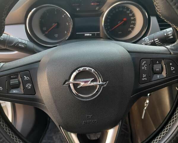 Білий Опель Астра, об'ємом двигуна 1.6 л та пробігом 212 тис. км за 10000 $, фото 23 на Automoto.ua