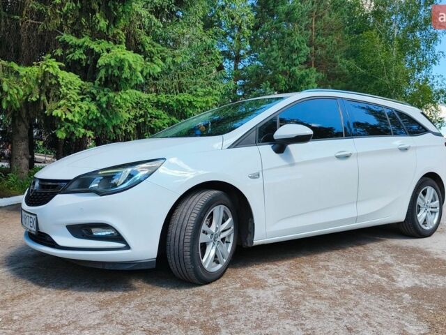 Білий Опель Астра, об'ємом двигуна 1.6 л та пробігом 185 тис. км за 12000 $, фото 4 на Automoto.ua