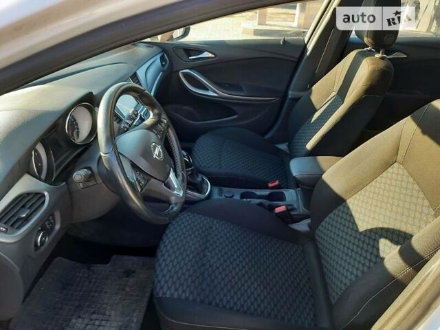 Белый Опель Астра, объемом двигателя 1.6 л и пробегом 253 тыс. км за 9690 $, фото 8 на Automoto.ua