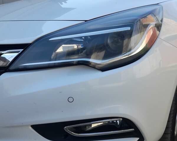 Білий Опель Астра, об'ємом двигуна 1.6 л та пробігом 212 тис. км за 10000 $, фото 4 на Automoto.ua