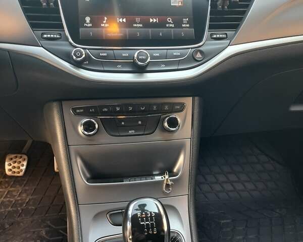 Білий Опель Астра, об'ємом двигуна 1.6 л та пробігом 212 тис. км за 10000 $, фото 21 на Automoto.ua