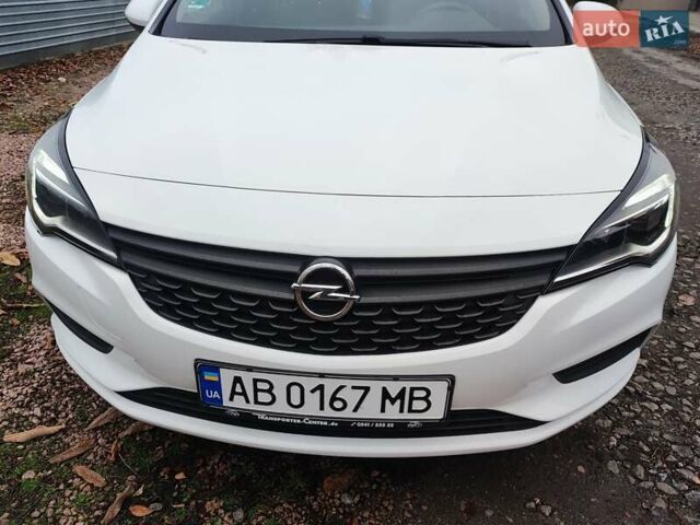 Белый Опель Астра, объемом двигателя 1.6 л и пробегом 184 тыс. км за 10000 $, фото 11 на Automoto.ua