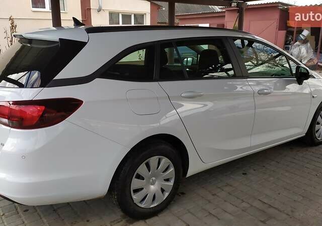 Белый Опель Астра, объемом двигателя 1.6 л и пробегом 160 тыс. км за 11800 $, фото 11 на Automoto.ua