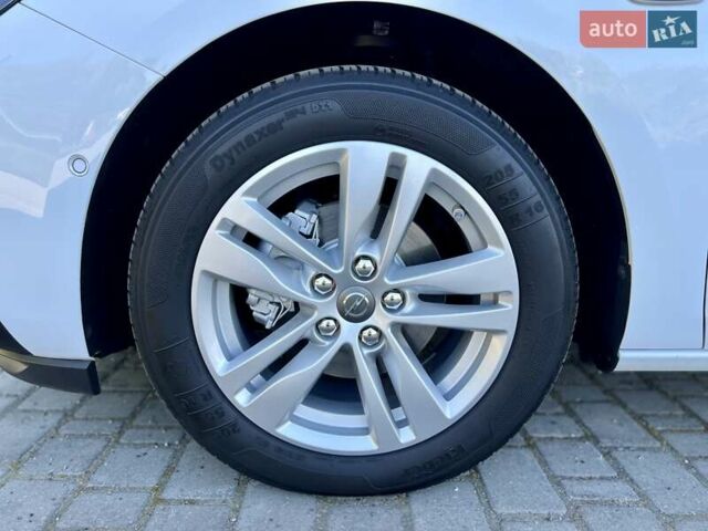 Белый Опель Астра, объемом двигателя 1.6 л и пробегом 196 тыс. км за 11250 $, фото 15 на Automoto.ua