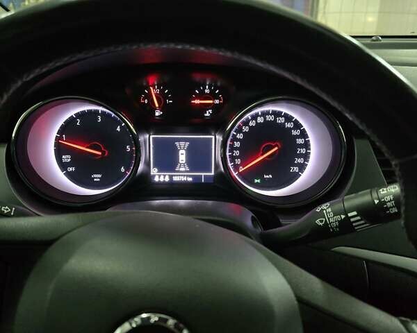 Опель Астра 2017 в Бердичеве на Automoto.ua Белый Опель Астра, объемом двигателя 1.6 л и пробегом 169 тыс. км за 8800 $, фото 9 на Automoto.ua