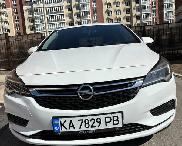 Белый Опель Астра, объемом двигателя 1.6 л и пробегом 205 тыс. км за 9900 $, фото 14 на Automoto.ua