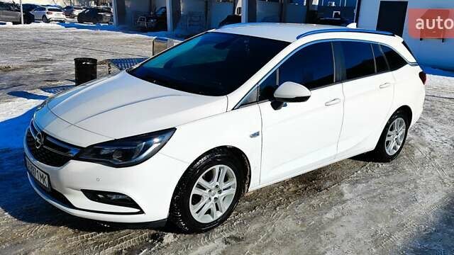 Белый Опель Астра, объемом двигателя 1.6 л и пробегом 241 тыс. км за 10900 $, фото 1 на Automoto.ua