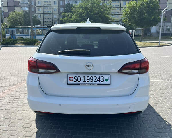 Білий Опель Астра, об'ємом двигуна 1.6 л та пробігом 173 тис. км за 9999 $, фото 4 на Automoto.ua
