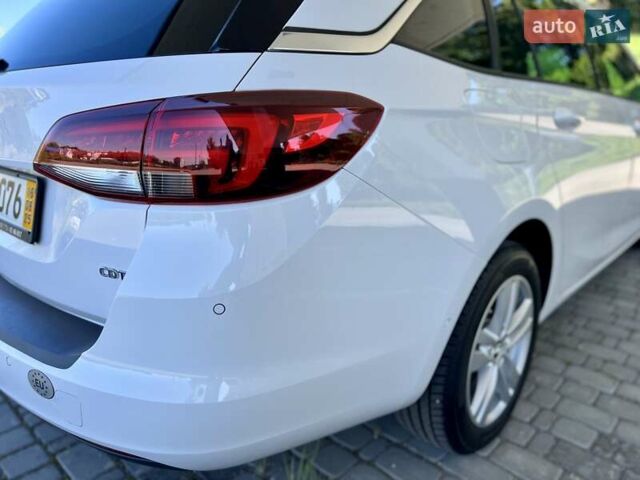 Белый Опель Астра, объемом двигателя 1.6 л и пробегом 196 тыс. км за 11250 $, фото 20 на Automoto.ua