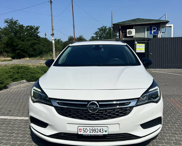 Білий Опель Астра, об'ємом двигуна 1.6 л та пробігом 173 тис. км за 9999 $, фото 7 на Automoto.ua