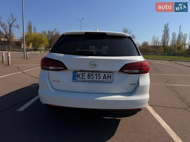 Белый Опель Астра, объемом двигателя 1.6 л и пробегом 212 тыс. км за 10000 $, фото 7 на Automoto.ua