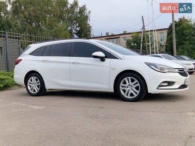 Белый Опель Астра, объемом двигателя 1.6 л и пробегом 249 тыс. км за 11300 $, фото 12 на Automoto.ua