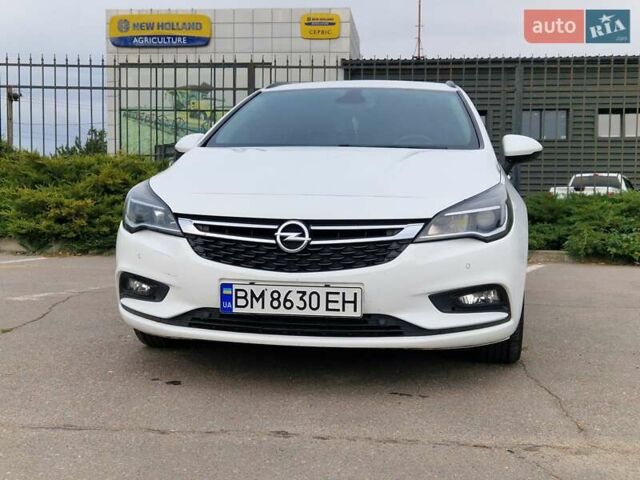 Белый Опель Астра, объемом двигателя 1.6 л и пробегом 249 тыс. км за 11300 $, фото 4 на Automoto.ua