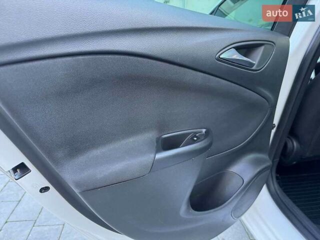 Белый Опель Астра, объемом двигателя 1.4 л и пробегом 114 тыс. км за 11300 $, фото 13 на Automoto.ua