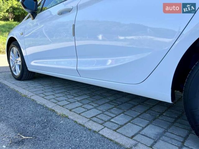 Белый Опель Астра, объемом двигателя 1.6 л и пробегом 196 тыс. км за 11250 $, фото 18 на Automoto.ua