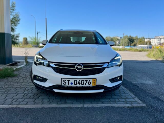 Белый Опель Астра, объемом двигателя 1.6 л и пробегом 197 тыс. км за 11250 $, фото 2 на Automoto.ua