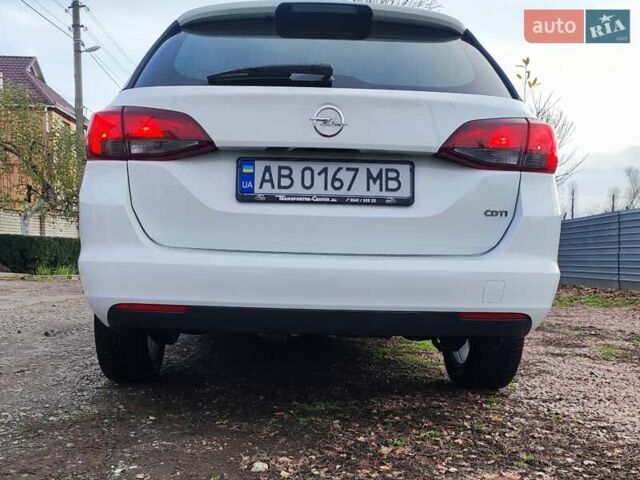 Белый Опель Астра, объемом двигателя 1.6 л и пробегом 184 тыс. км за 10000 $, фото 6 на Automoto.ua