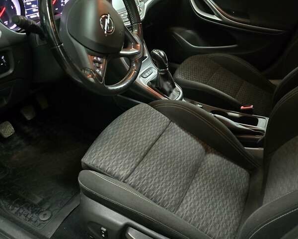 Опель Астра 2017 в Бердичеве на Automoto.ua Белый Опель Астра, объемом двигателя 1.6 л и пробегом 169 тыс. км за 8800 $, фото 13 на Automoto.ua