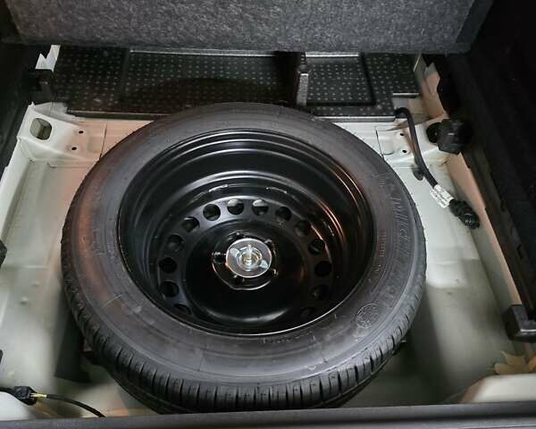 Опель Астра 2017 в Бердичеве на Automoto.ua Белый Опель Астра, объемом двигателя 1.6 л и пробегом 169 тыс. км за 8800 $, фото 15 на Automoto.ua