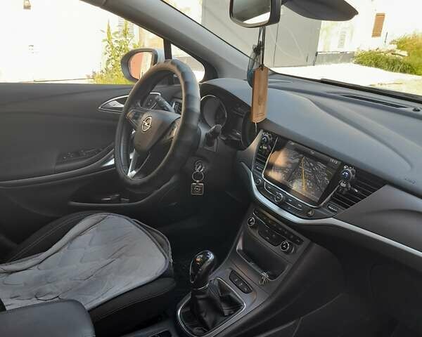 Білий Опель Астра, об'ємом двигуна 1.6 л та пробігом 212 тис. км за 10000 $, фото 14 на Automoto.ua