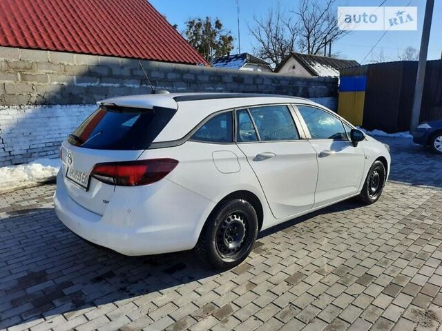 Белый Опель Астра, объемом двигателя 1.6 л и пробегом 253 тыс. км за 9290 $, фото 5 на Automoto.ua