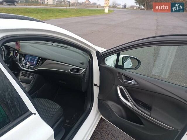 Білий Опель Астра, об'ємом двигуна 1.6 л та пробігом 203 тис. км за 9900 $, фото 4 на Automoto.ua