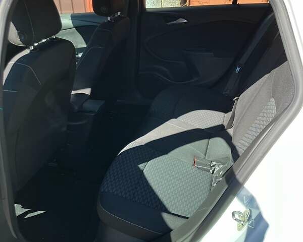 Білий Опель Астра, об'ємом двигуна 1.6 л та пробігом 270 тис. км за 10500 $, фото 20 на Automoto.ua