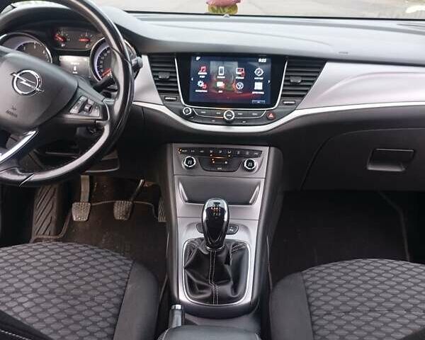 Білий Опель Астра, об'ємом двигуна 1.6 л та пробігом 203 тис. км за 9900 $, фото 10 на Automoto.ua