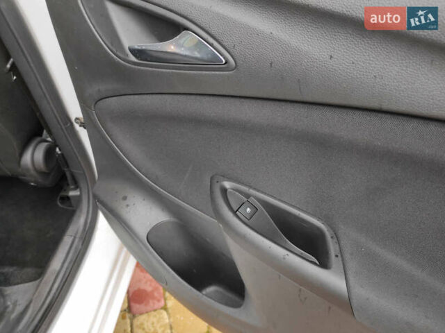 Белый Опель Астра, объемом двигателя 1.6 л и пробегом 187 тыс. км за 11500 $, фото 26 на Automoto.ua