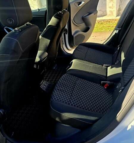 Білий Опель Астра, об'ємом двигуна 1.6 л та пробігом 132 тис. км за 12000 $, фото 13 на Automoto.ua