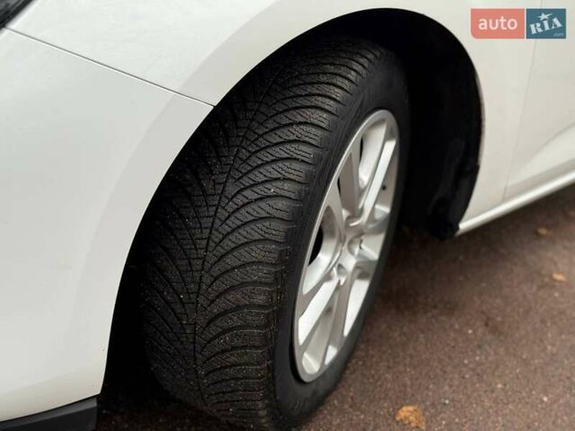 Белый Опель Астра, объемом двигателя 1.6 л и пробегом 248 тыс. км за 9700 $, фото 41 на Automoto.ua