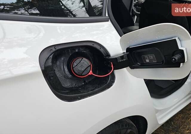 Опель Астра 2018 в Чернигове на Automoto.ua Белый Опель Астра, объемом двигателя 1.6 л и пробегом 248 тыс. км за 8999 $, фото 33 на Automoto.ua