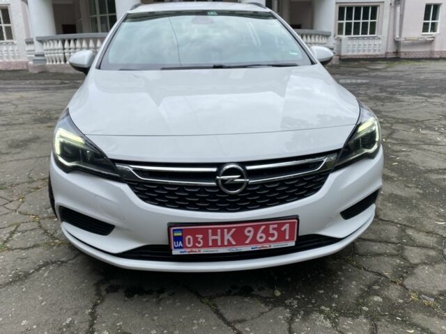 Белый Опель Астра, объемом двигателя 1.6 л и пробегом 221 тыс. км за 10700 $, фото 1 на Automoto.ua
