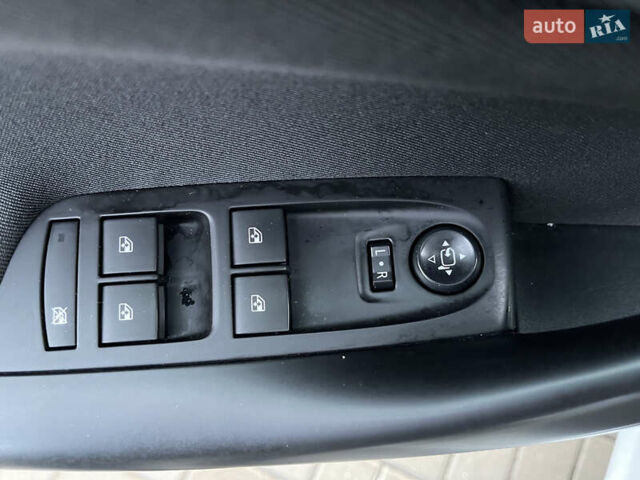 Білий Опель Астра, об'ємом двигуна 1.6 л та пробігом 189 тис. км за 10999 $, фото 32 на Automoto.ua